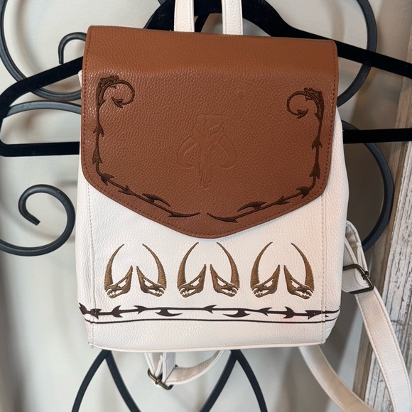 Danielle Nicole Disney‎ Star Wars Mandalorian Mini Faux Leather Backpack - Picture 2 of 13